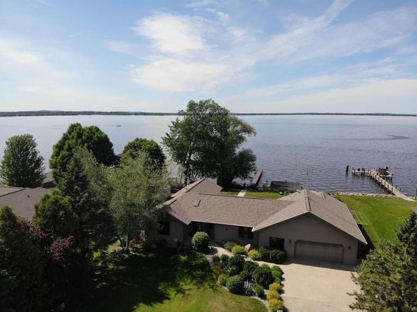 9512 LAURA LANE, Winneconne, WI 54986