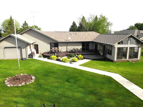 9512 LAURA LANE, Winneconne, WI 54986