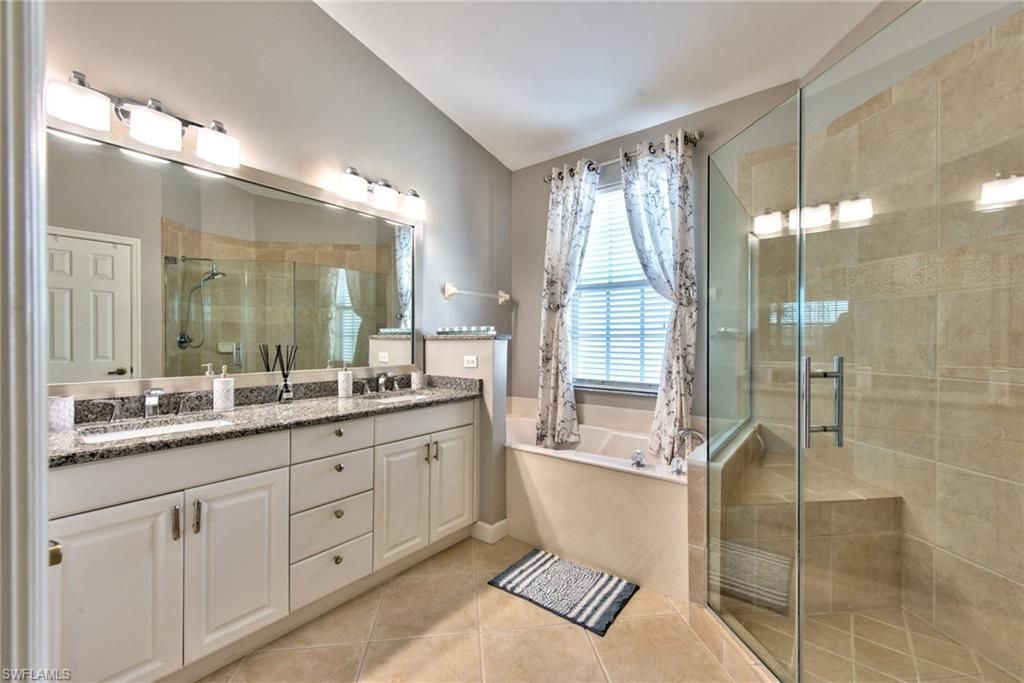 3296 Twilight Ln, Unit 6202, Naples, FL 34109 Photo