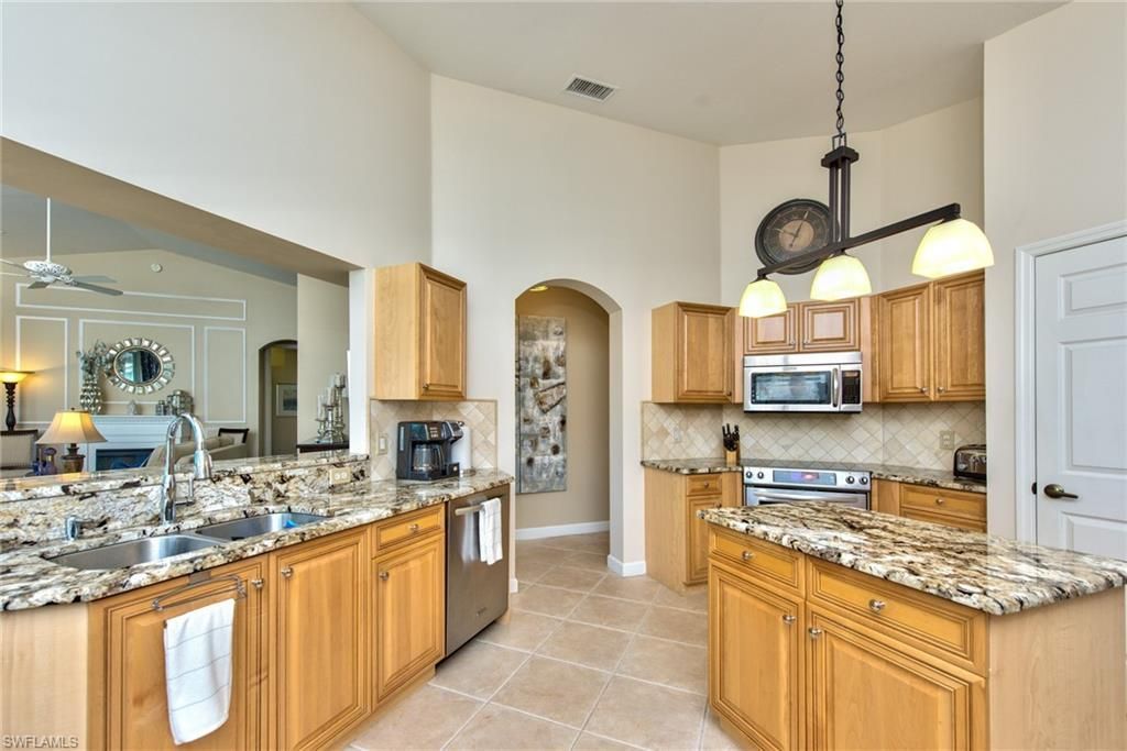 3296 Twilight Ln, Unit 6202, Naples, FL 34109 Photo