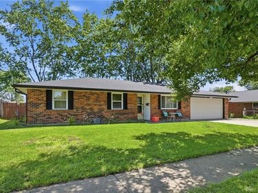 5914 Cadman Drive, Huber Heights, OH 45424