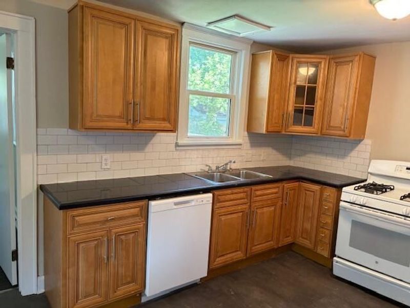 2140 Dartmouth Avenue, Columbus, OH 43219 Photo 2