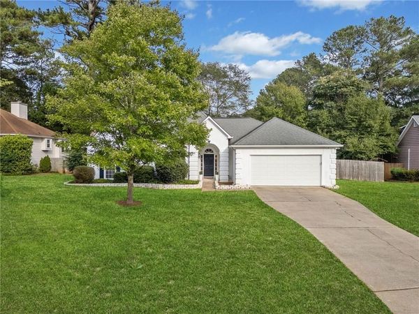 2376 Battle Forest Drive SW, Marietta, GA 30064