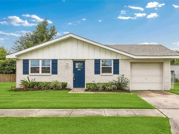 1262 LULING ESTATES Drive, Luling, LA 70070