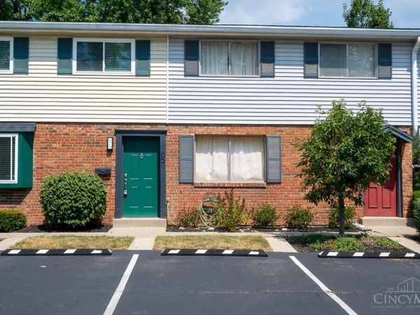7752 Montgomery Rd, Sycamore Twp, OH 45236