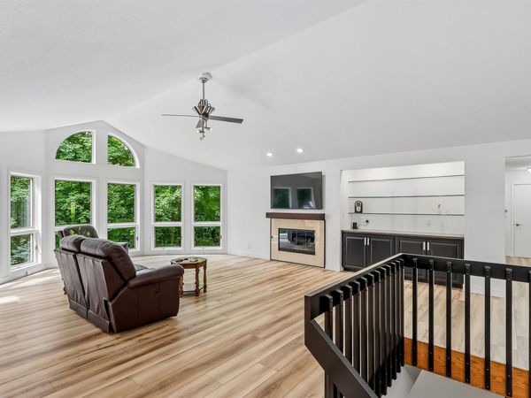 518 SW Nottingham Road , Ankeny, IA 50023