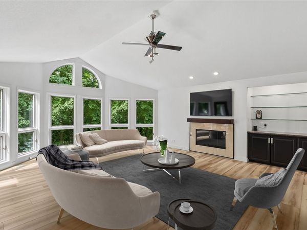518 SW Nottingham Road, Ankeny, IA 50023
