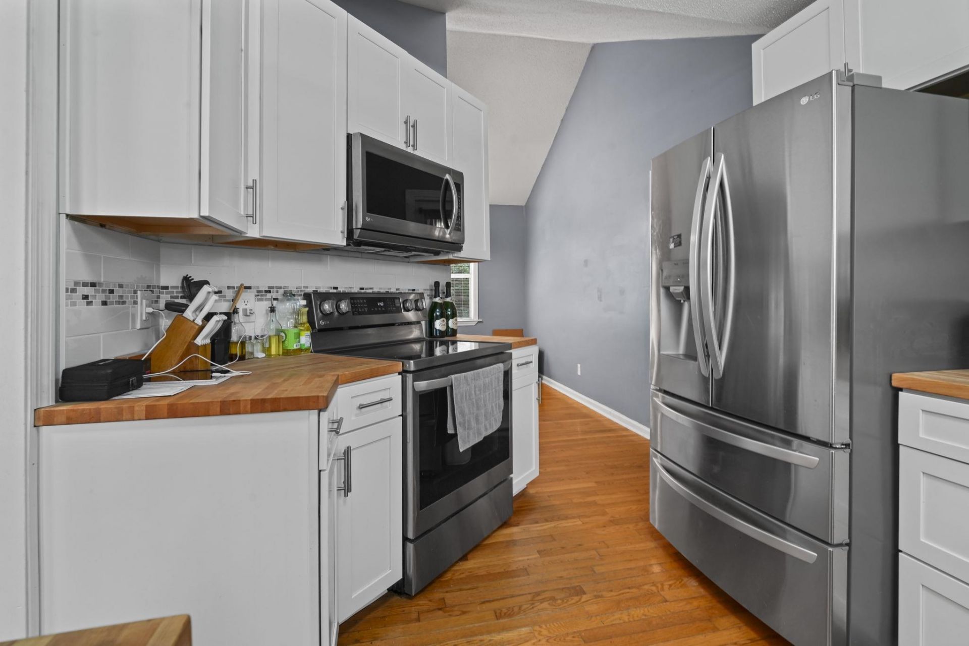 1021 Shem Creek Circle  Photo 15