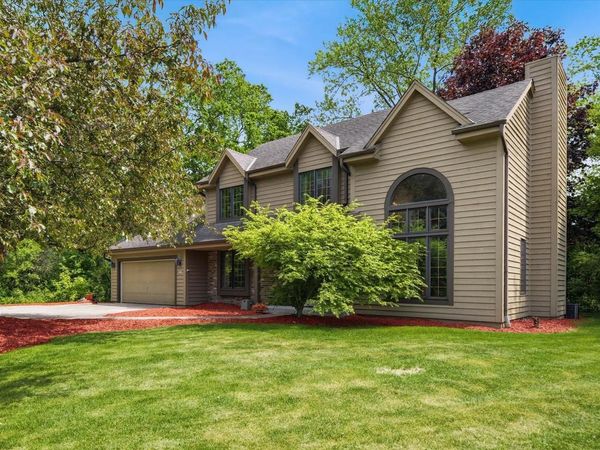 5321 W Woodland DRIVE, Brown Deer, WI 53223