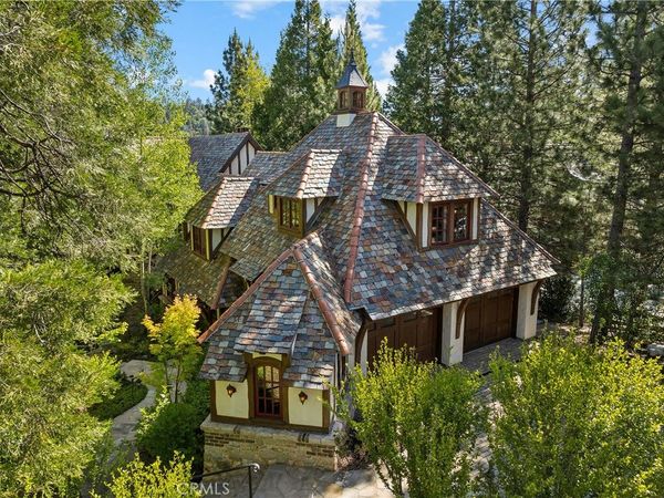 27596 High Knoll, Lake Arrowhead, CA 92352