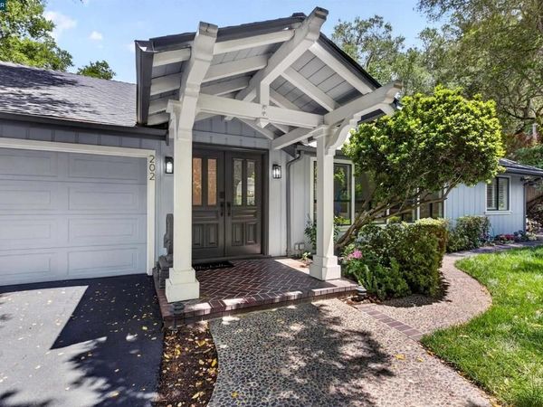 202 Glorietta Blvd, Orinda, CA 94563
