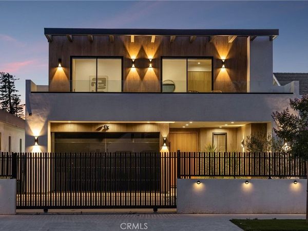 5109 Bluebell Avenue, Valley Village, CA 91607