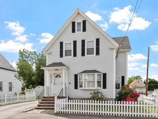 156 Gershom Ave, Lowell, MA 01854