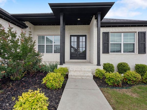 2881 E Bitterroot Street, Fayetteville, AR 72701