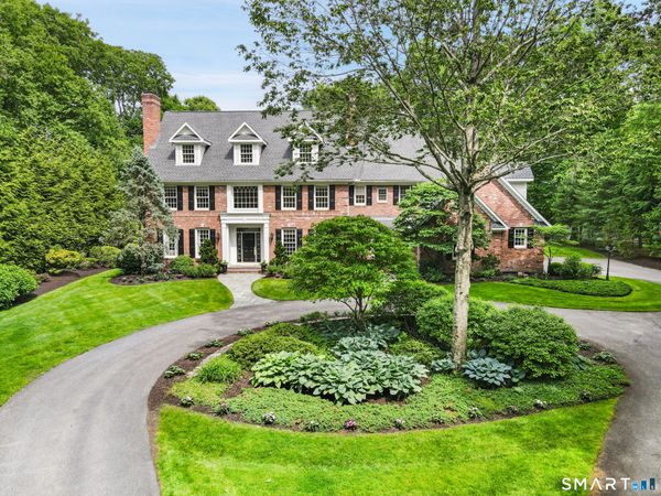 21 Williamsburg , Avon, CT 06001