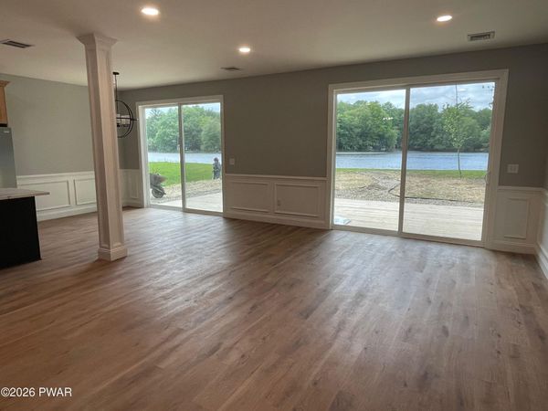 157 E Shore Drive, Dingmans Ferry, PA 18328