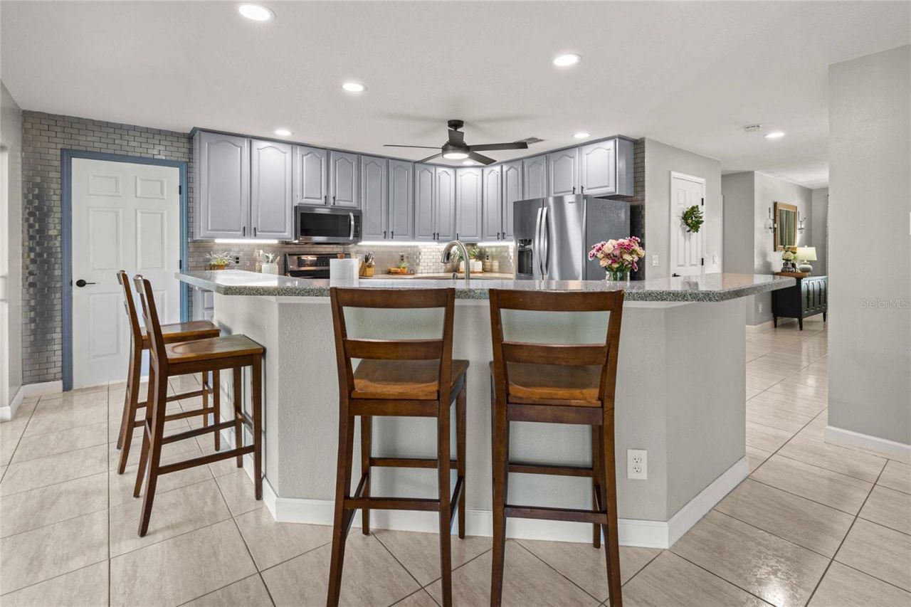 2301 E Mary Lue Street, Inverness, FL 34453 Photo