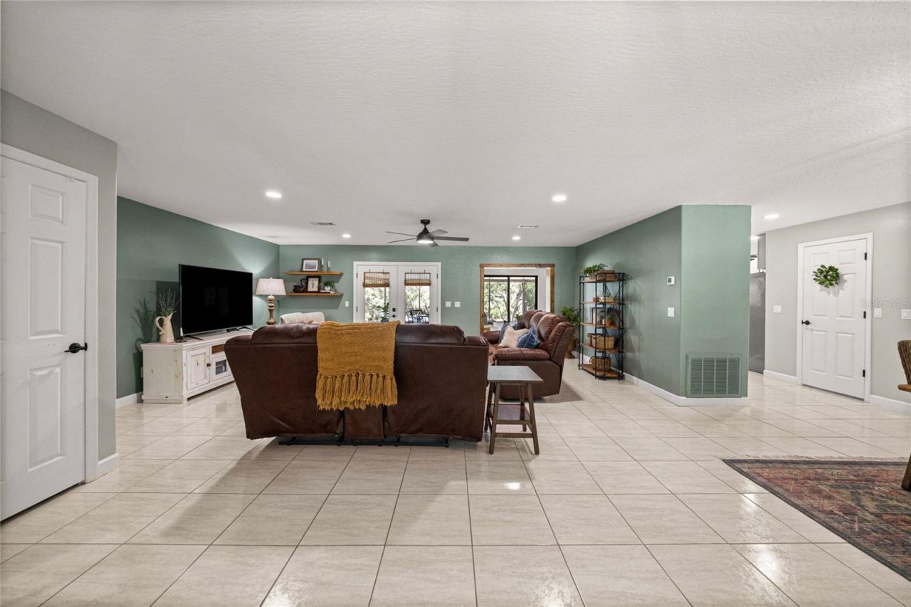 2301 E Mary Lue Street, Inverness, FL 34453 Photo