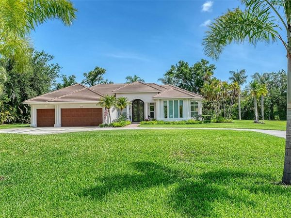 10010 CLUBHOUSE DRIVE, LAKEWOOD RANCH, FL 34202