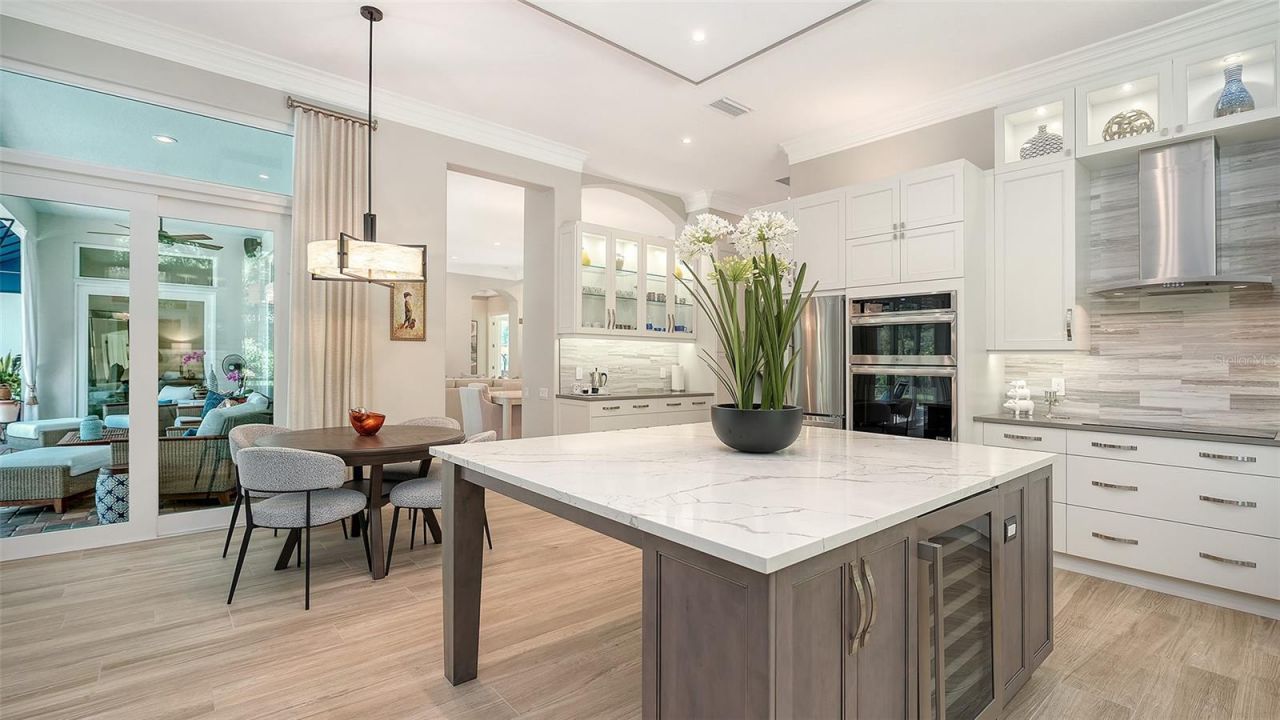 10010 Clubhouse Drive, Lakewood Ranch, FL 34202 Photo