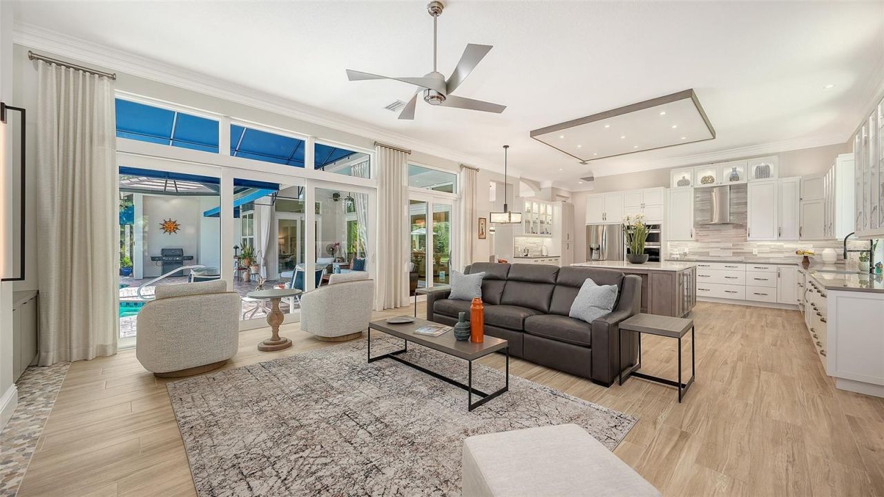 10010 Clubhouse Drive, Lakewood Ranch, FL 34202 Photo