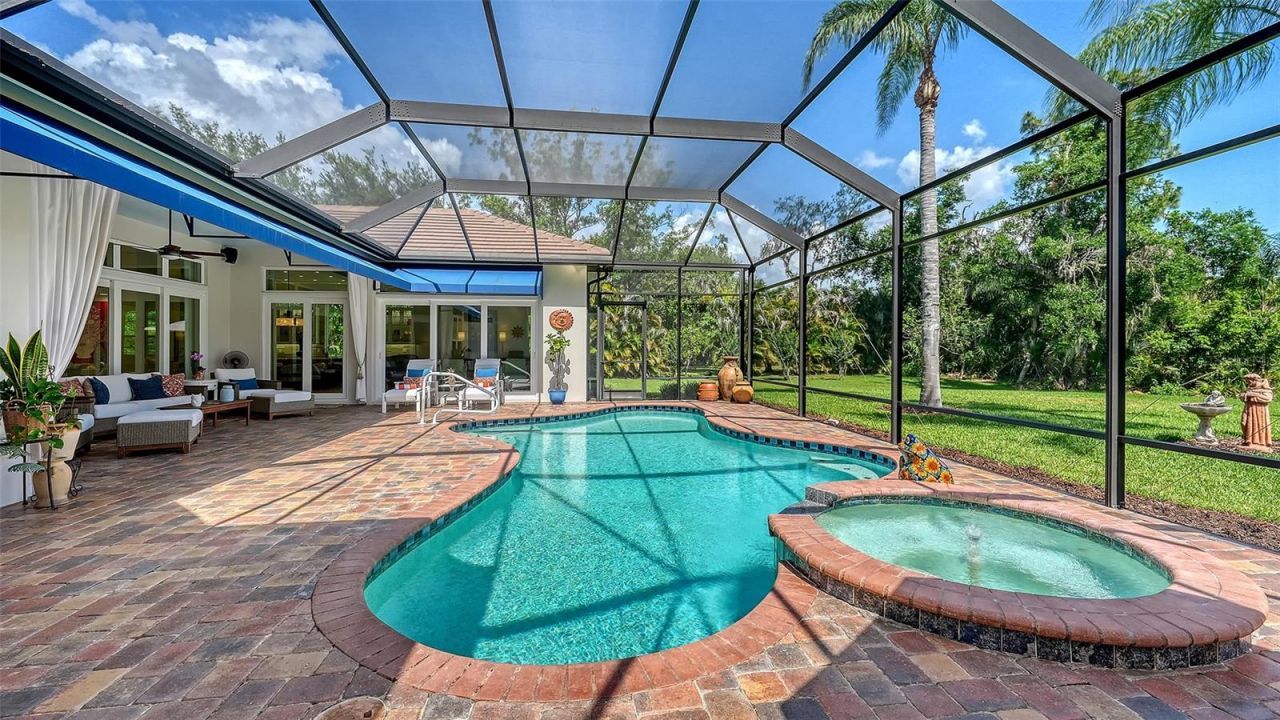 10010 Clubhouse Drive, Lakewood Ranch, FL 34202 Photo