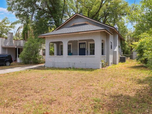 735 N CLARA AVENUE , DELAND, FL 32720