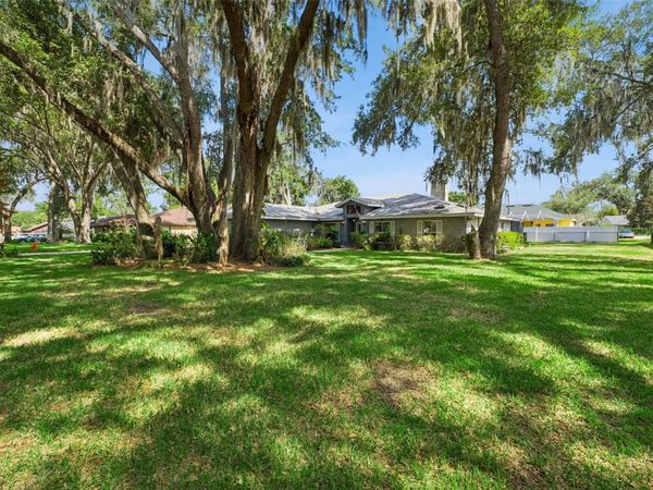 2610 TWELVE POINT DRIVE , LAKELAND, FL 33811
