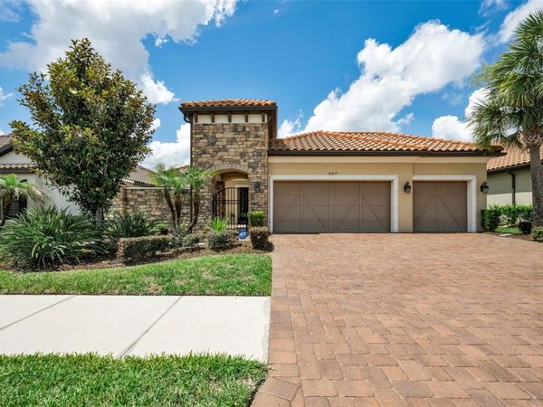 8707 SORANO VILLA DRIVE, TAMPA, FL 33647