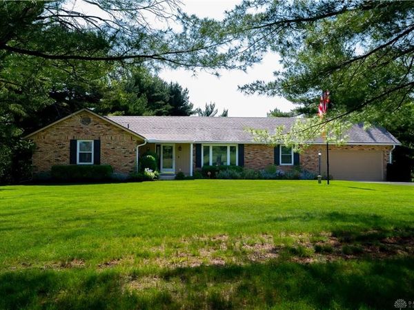 6126 Knollwood Dr, German Twp, OH 45502