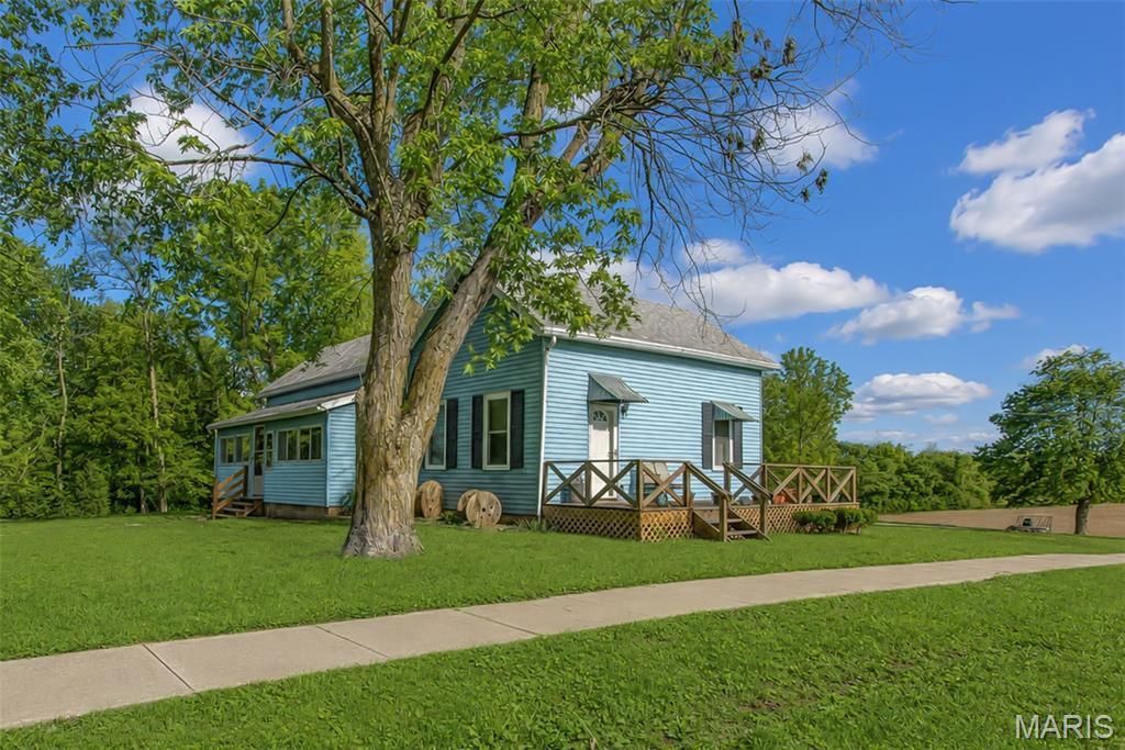 211 S Public Road, Fieldon, IL 62031 Main Photo