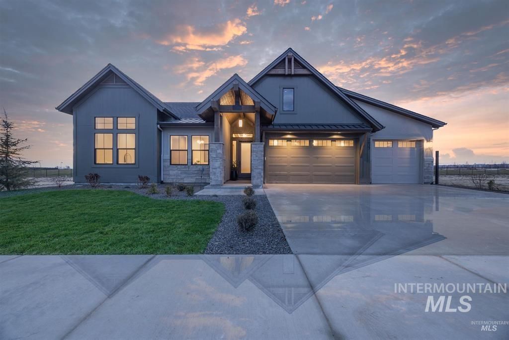 289 N Hunter Creek Ave, Eagle, ID 83616 Main Photo