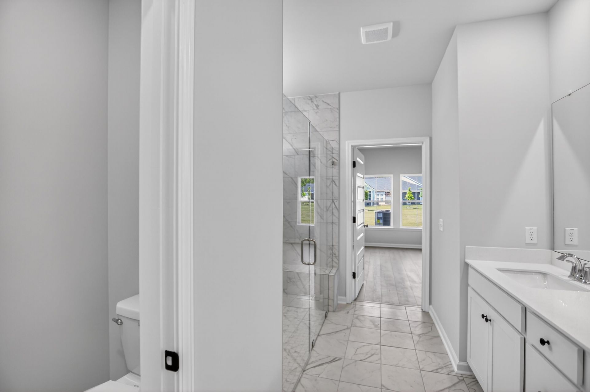 106 Archers Bay Street Photo 12