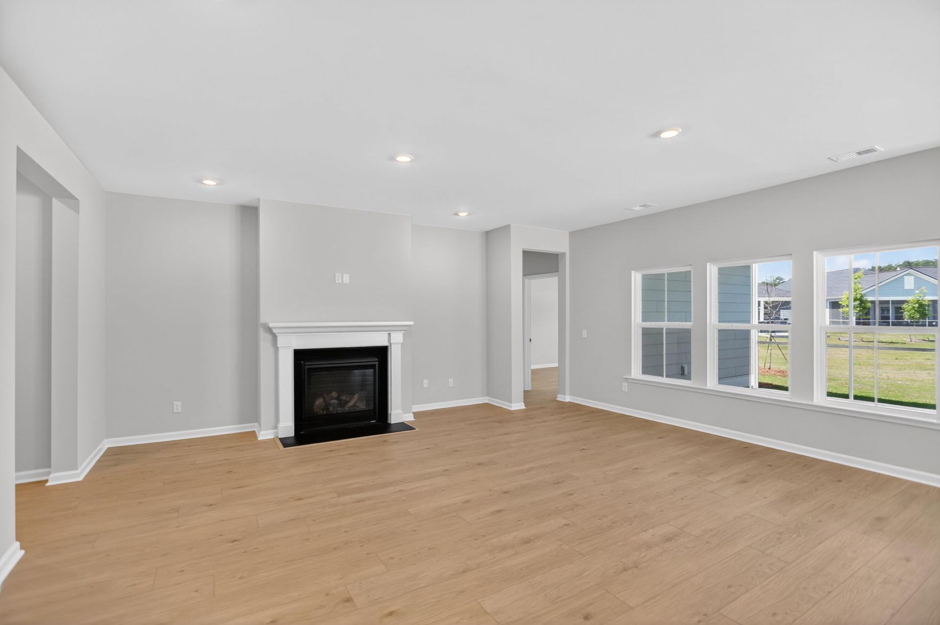 106 Archers Bay Street Photo 5
