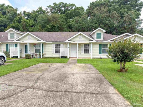 8005 Stonebrook Dr, Pensacola, FL 32514