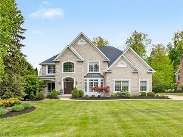 1246 Homestead Creek Drive, Broadview Heights, OH 44147