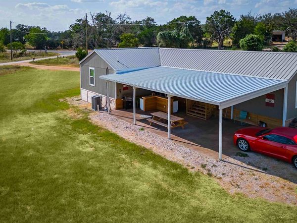 73 Loma LN, Fredericksburg, TX 78624