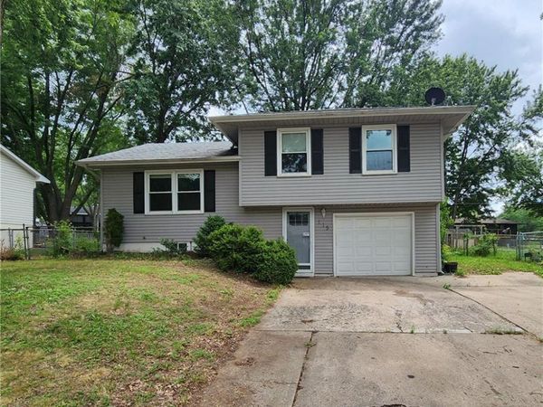 115 SHERRI Lane, Excelsior Springs, MO 64024