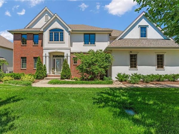 4728 Wimbledon Drive, Lawrence, KS 66044