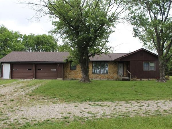 1470 Texas Road, Iola, KS 66749