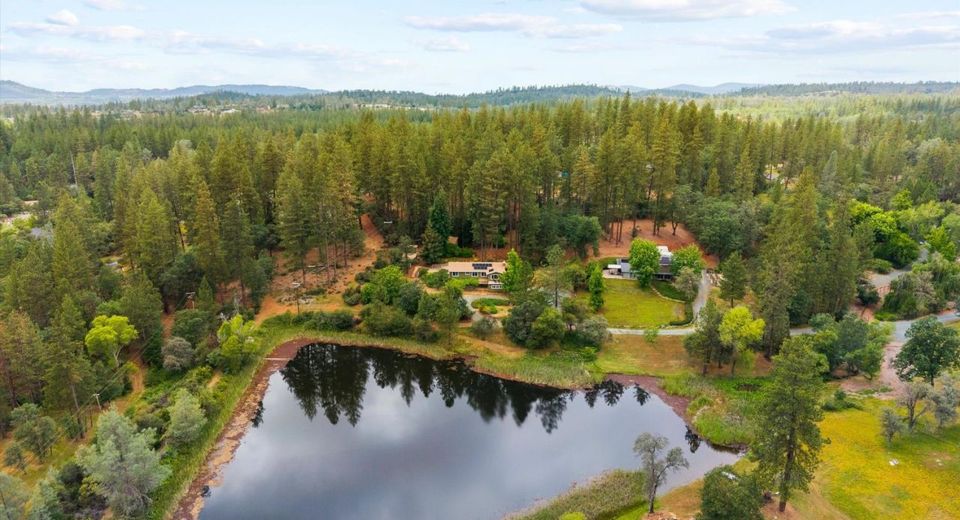 13748 Marin Pl, Grass Valley, CA 95949 Photo