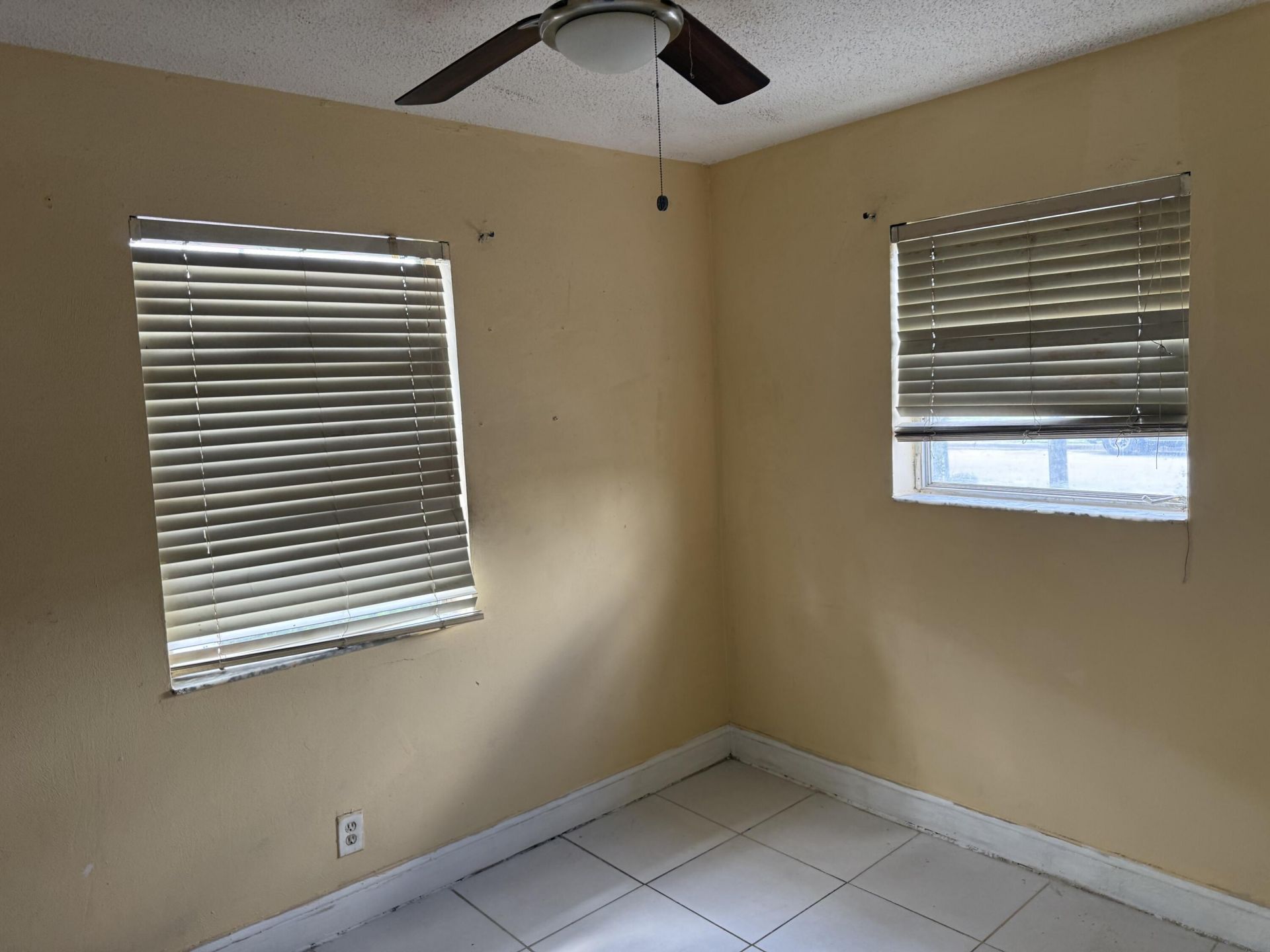 1676 W 10th Street, Riviera Beach, FL 33404 Photo
