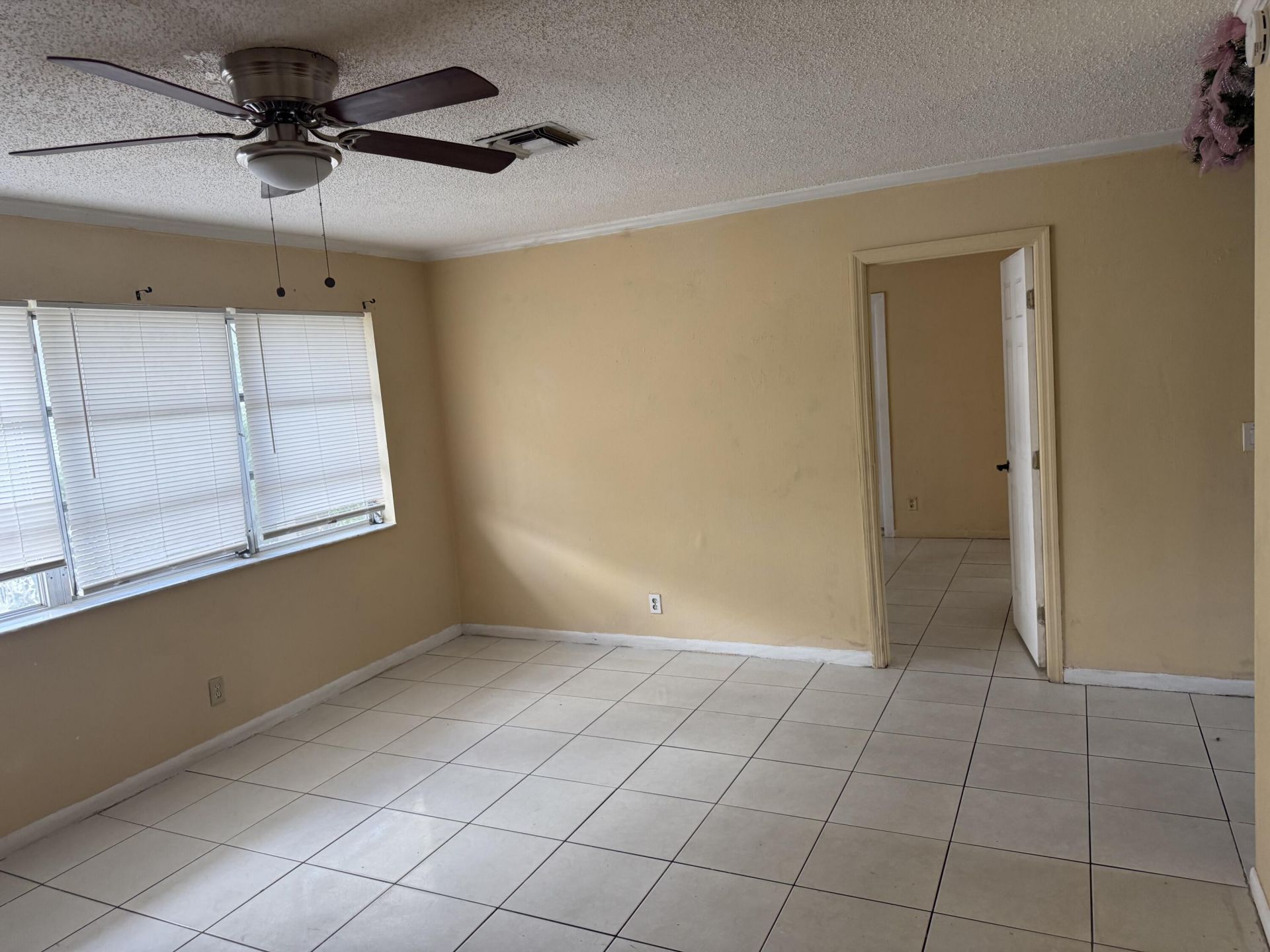1676 W 10th Street, Riviera Beach, FL 33404 Photo