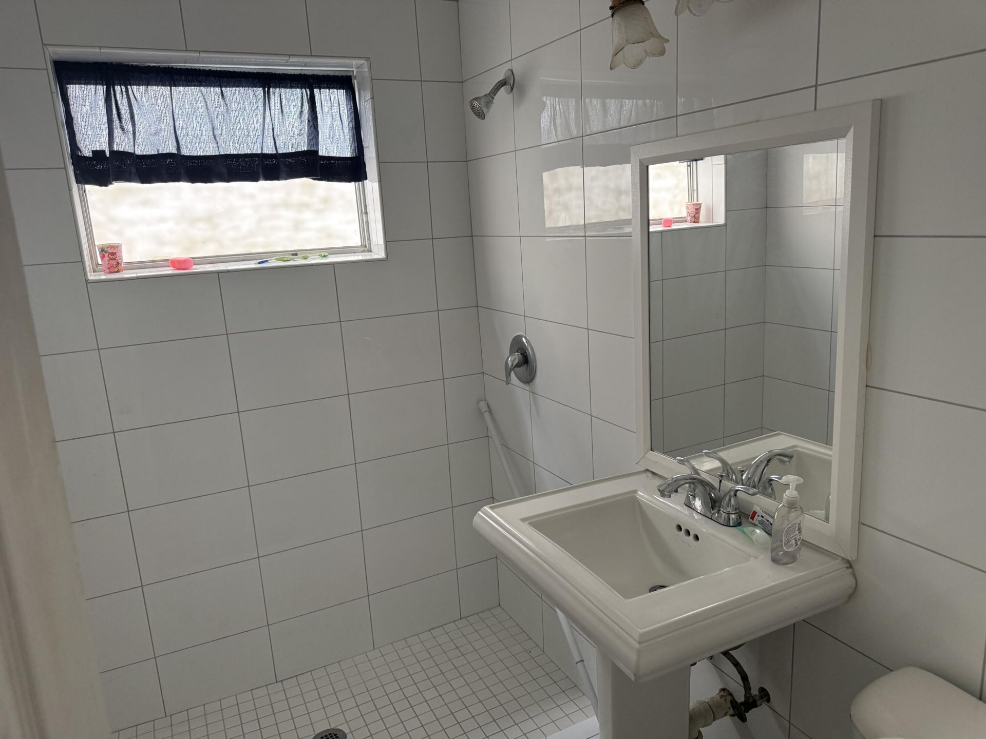 1676 W 10th Street, Riviera Beach, FL 33404 Photo