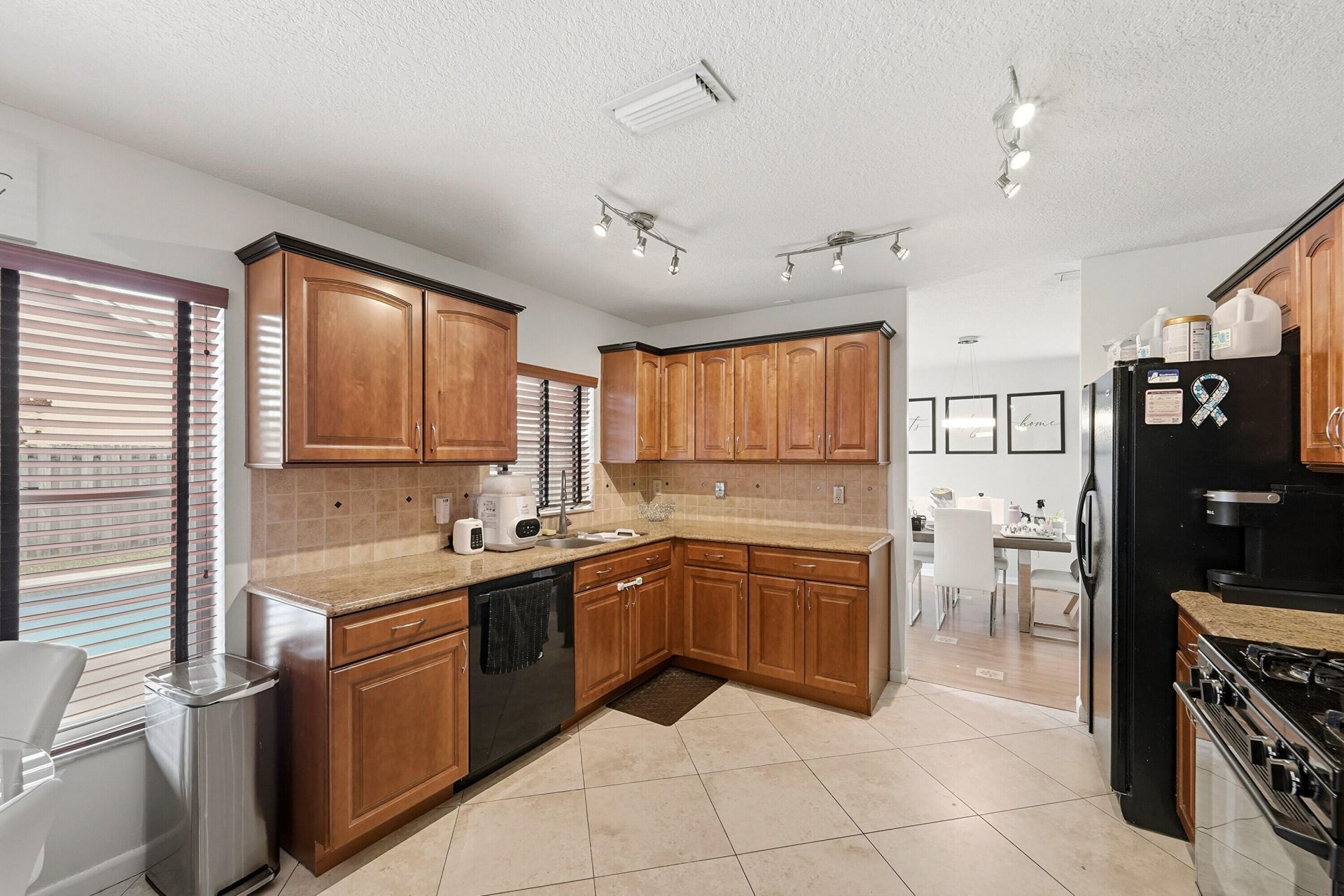 3275 NW 122nd Avenue, Sunrise, FL 33323 Photo