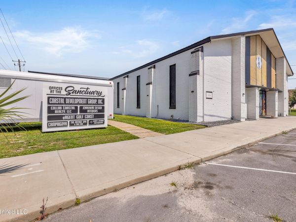 156 Camellia Street, Biloxi, MS 39531