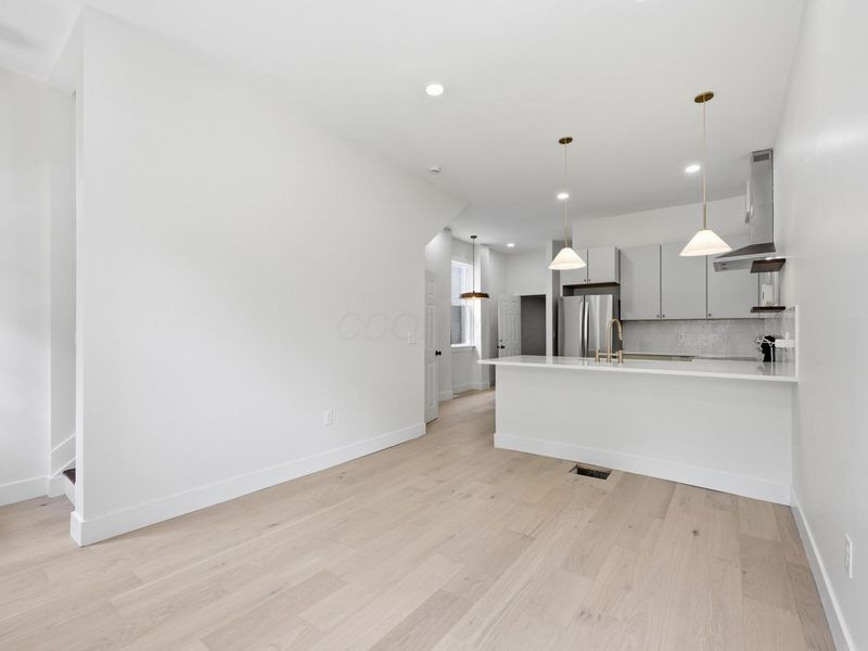 830 Oak Street , Unit 830, Columbus, OH 43205 Photo 3