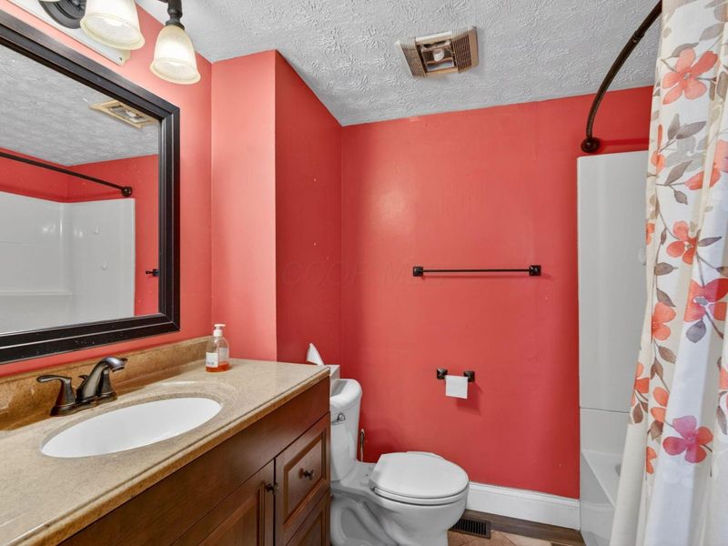 5240 Lithopolis Winchester Road NW, Canal Winchester, OH 43110 Photo 24