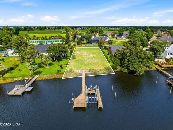504 Colorado Avenue , Lynn Haven, FL 32444