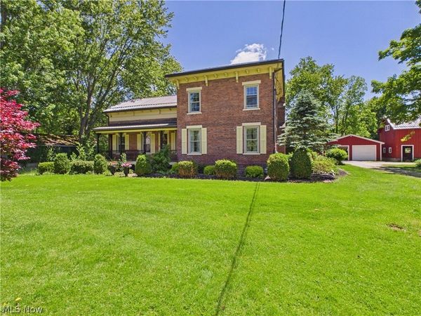 2934 College Street , Austinburg, OH 44010